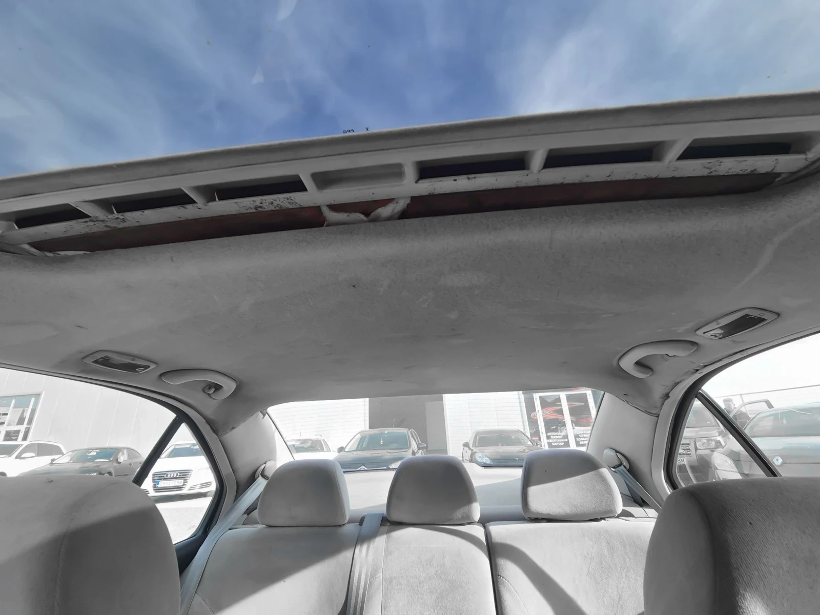 VW Jetta 1.9 TDI , снимка 13 - Автомобили и джипове - 53800360