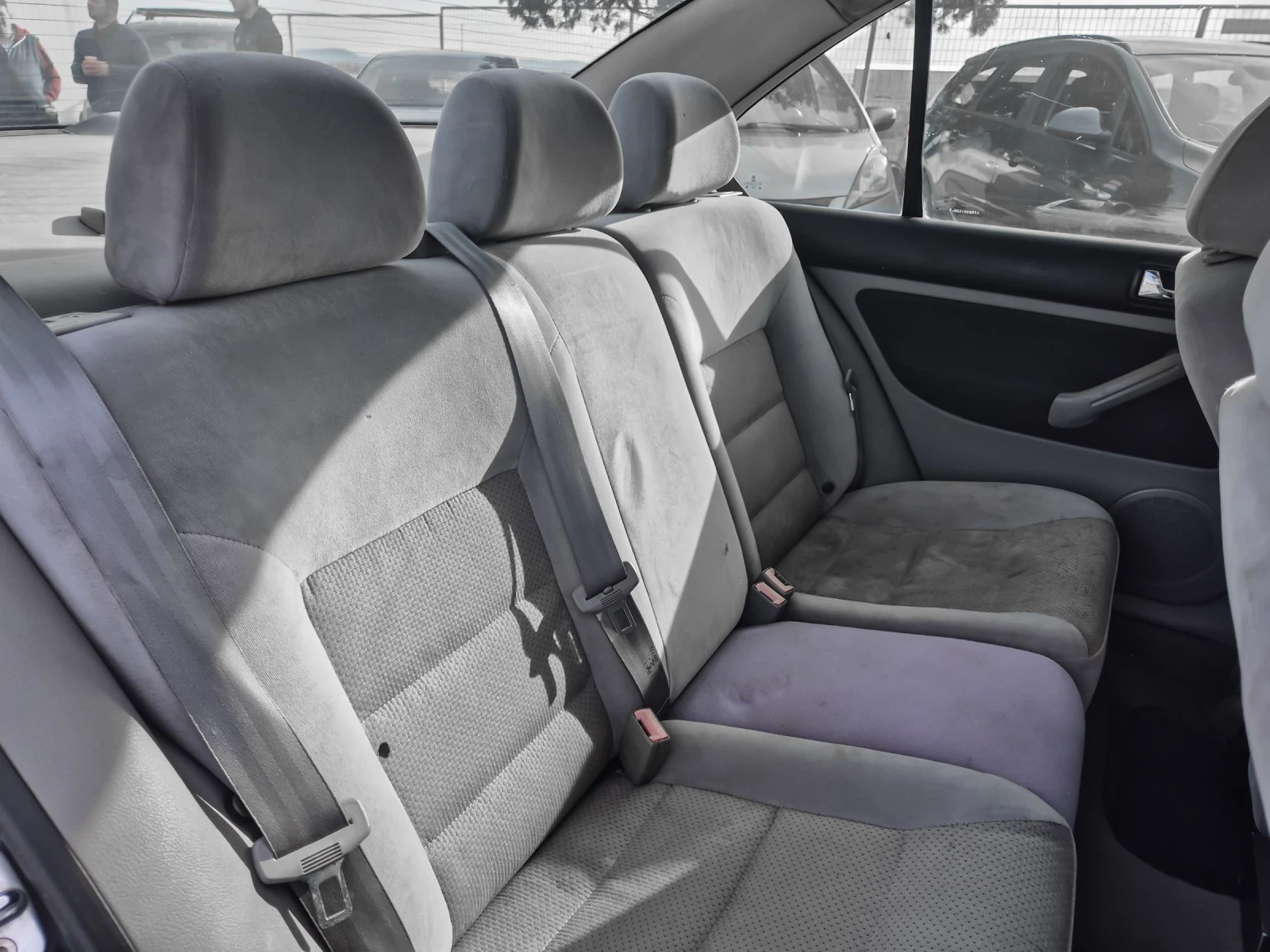 VW Jetta 1.9 TDI , снимка 9 - Автомобили и джипове - 53800360