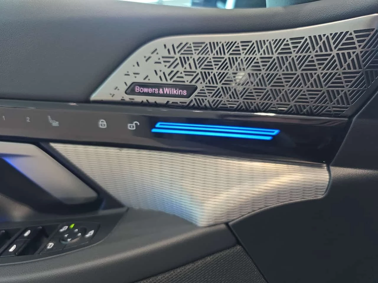 BMW 530 * xDrive * ПРЕДСТАВИТЕЛСТВО * ЛАЗЕР * BOWERS&WILKI, снимка 10 - Автомобили и джипове - 54000256