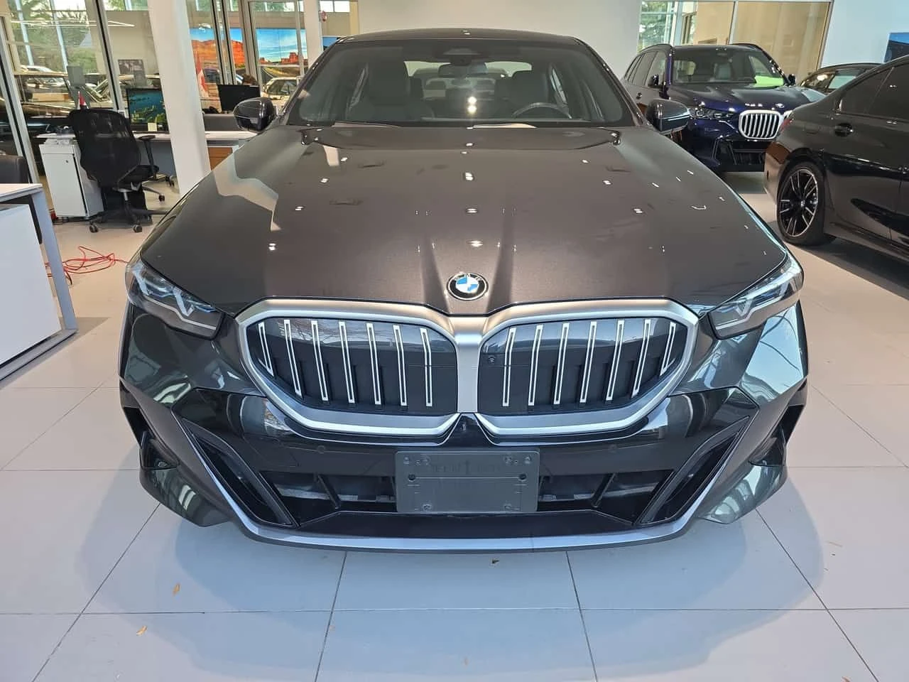 BMW 530 * xDrive * ПРЕДСТАВИТЕЛСТВО * ЛАЗЕР * BOWERS&WILKI, снимка 17 - Автомобили и джипове - 54000256