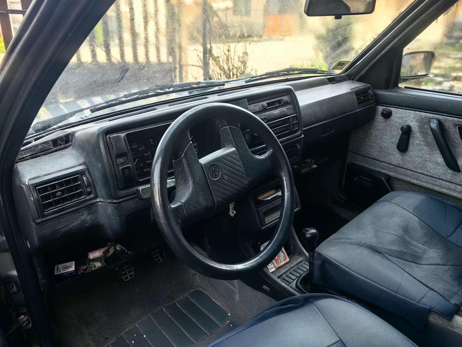 VW Jetta, снимка 8 - Автомобили и джипове - 54007261