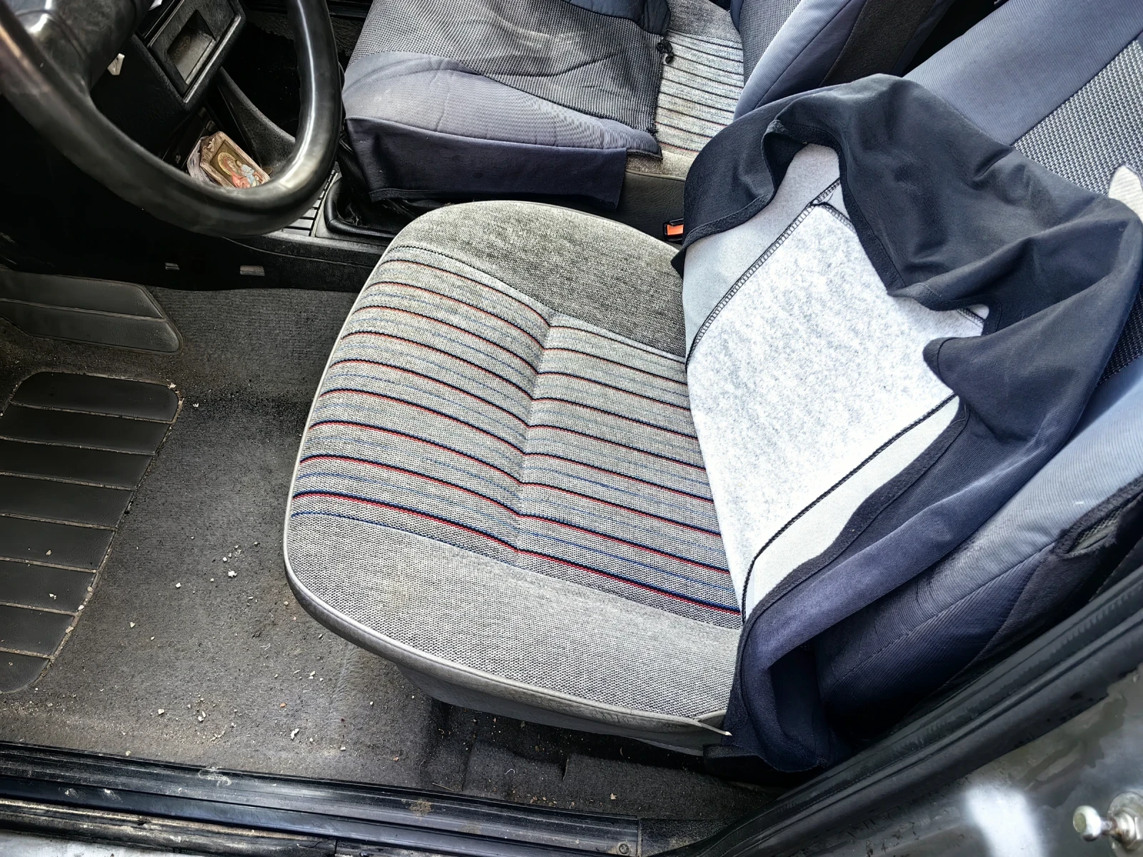 VW Jetta, снимка 10 - Автомобили и джипове - 54007261