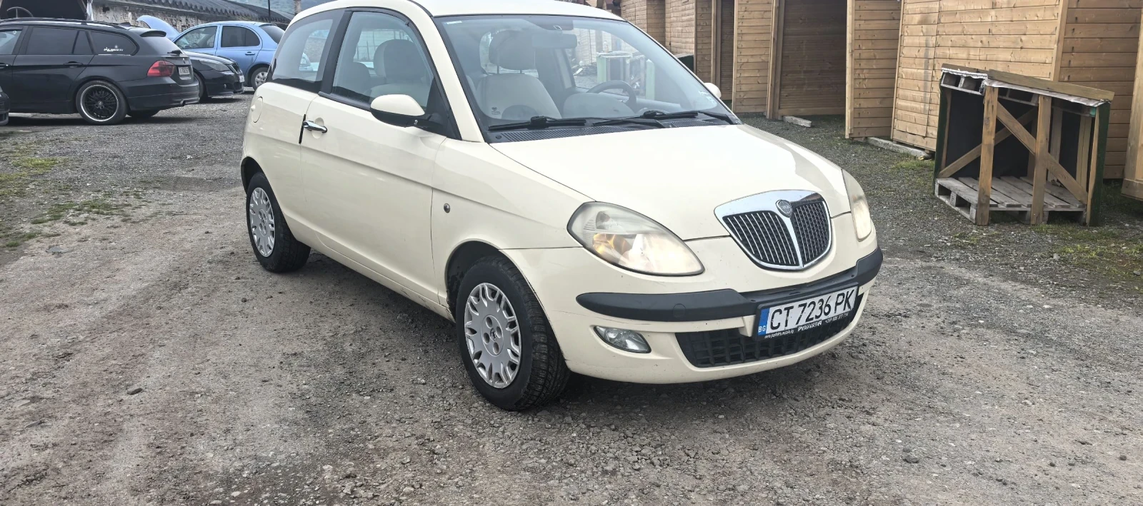 Lancia Ypsilon, снимка 2 - Автомобили и джипове - 54058361