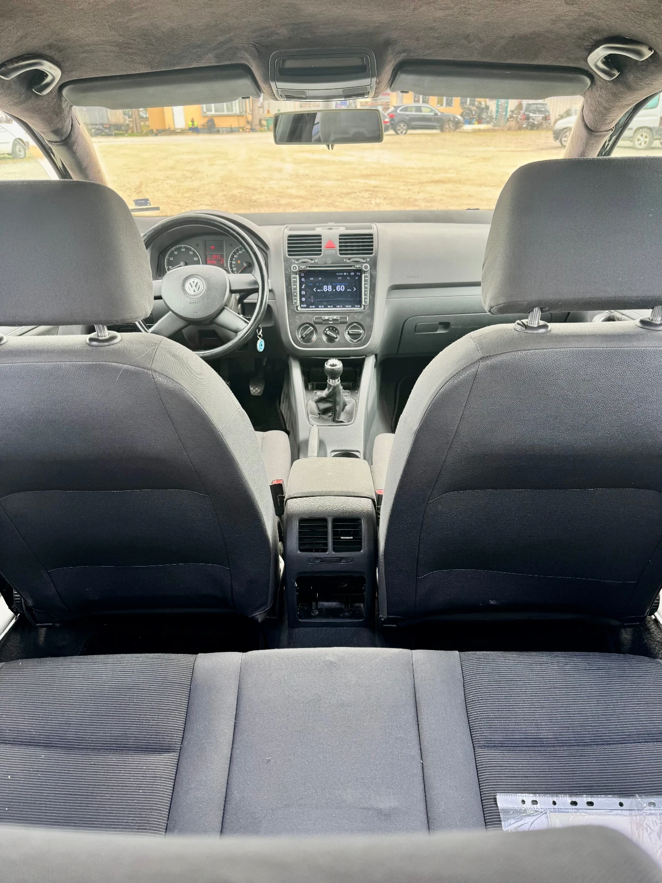 VW Golf V 1.4 75к.с, снимка 8 - Автомобили и джипове - 54058496