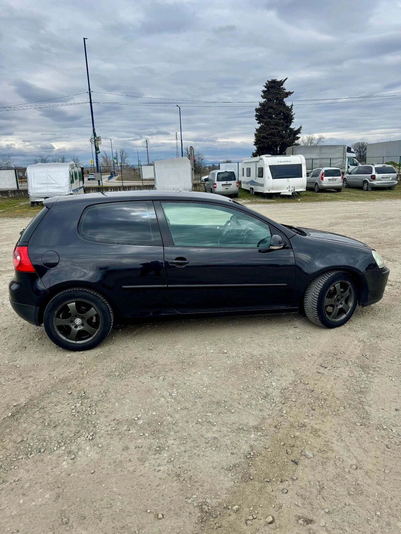 VW Golf V 1.4 75к.с, снимка 4 - Автомобили и джипове - 54058496