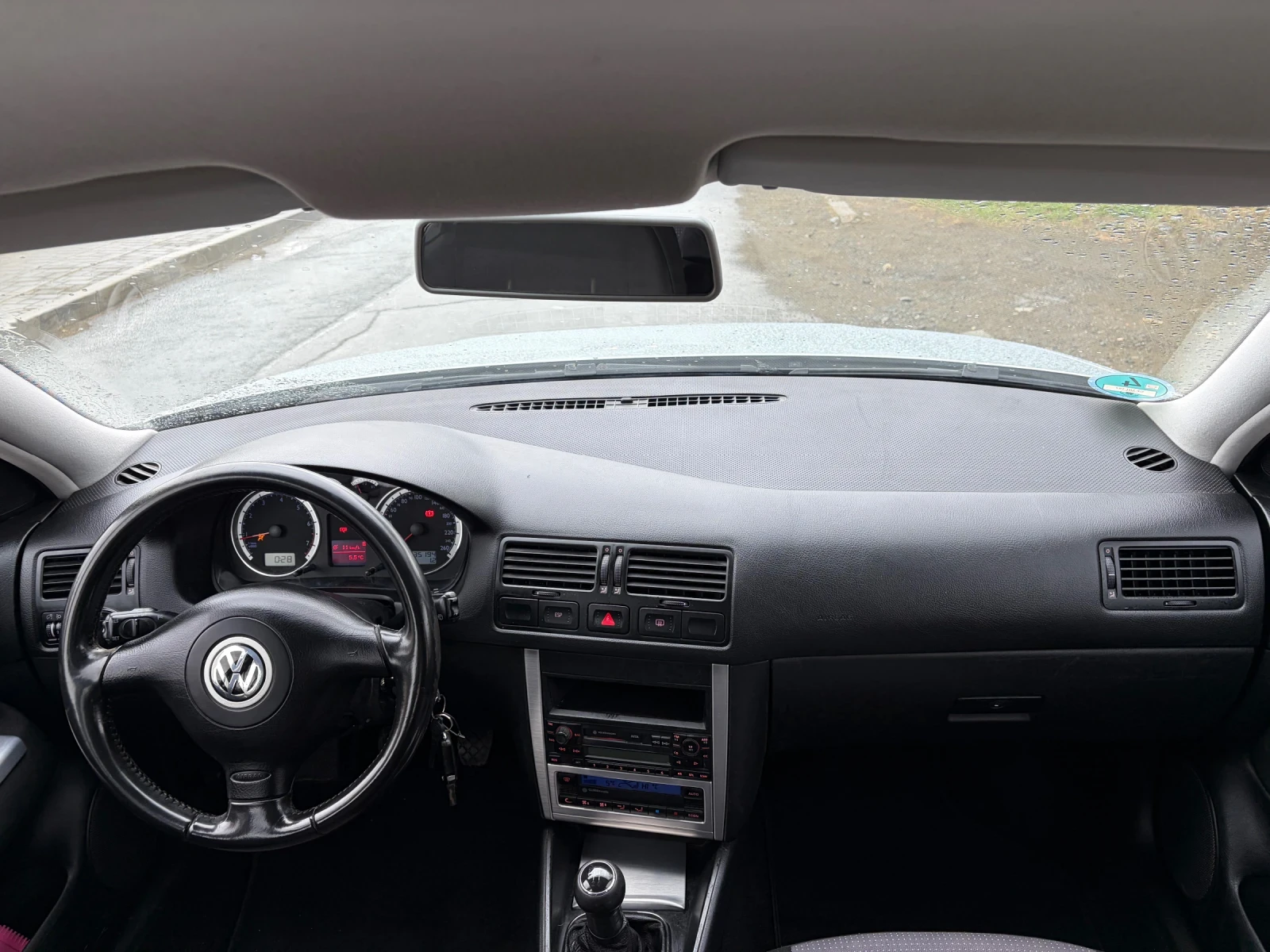 VW Bora, снимка 5 - Автомобили и джипове - 54113470