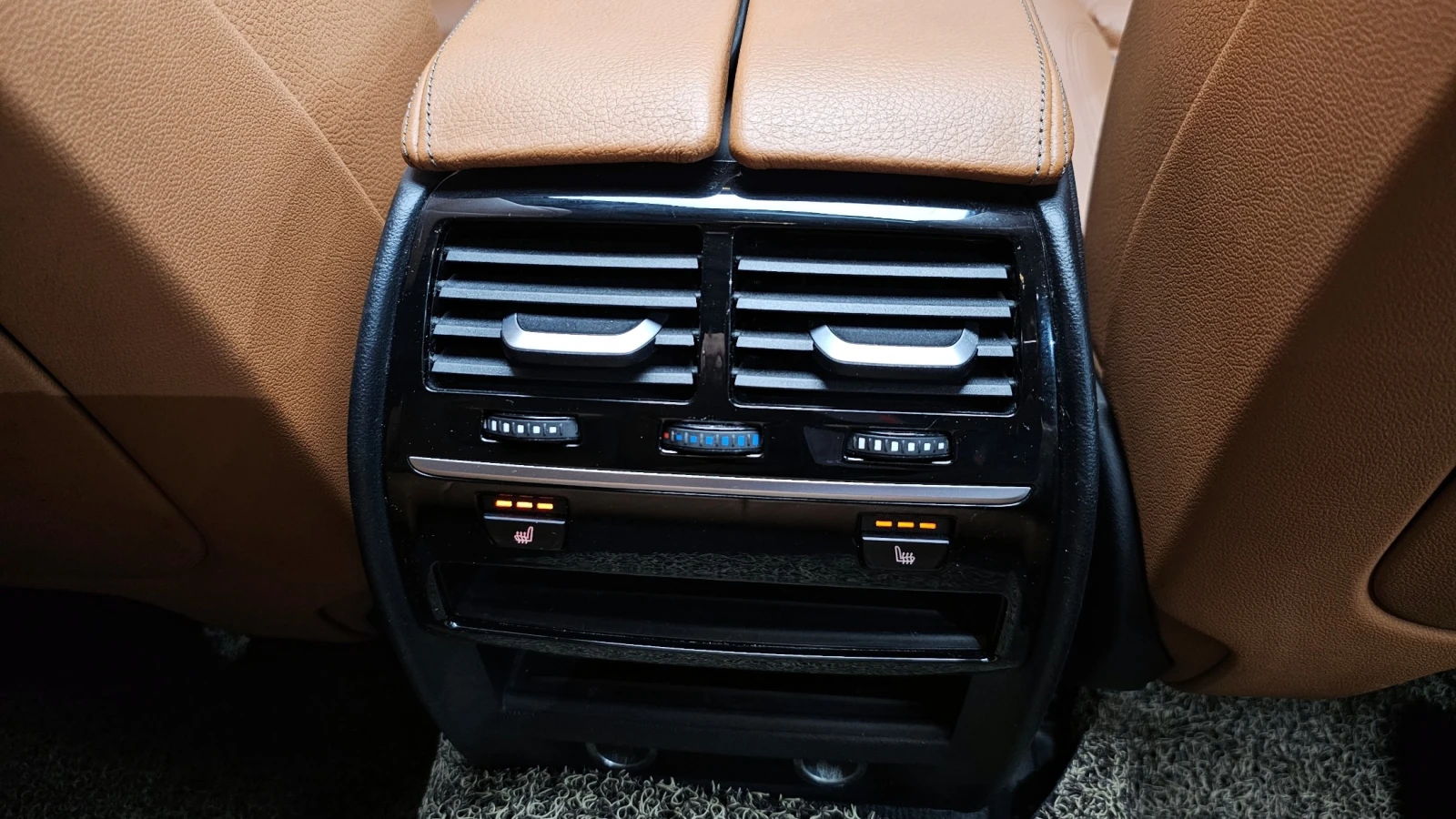 BMW 520 * M Sport* Digital Key* Keyless* Navi, снимка 16 - Автомобили и джипове - 54586626