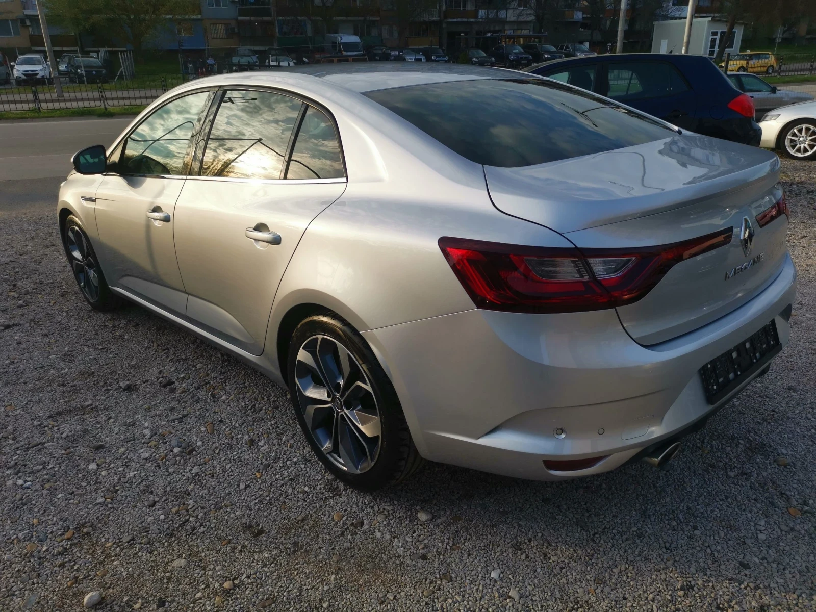 Renault Megane, снимка 6 - Автомобили и джипове - 54706504