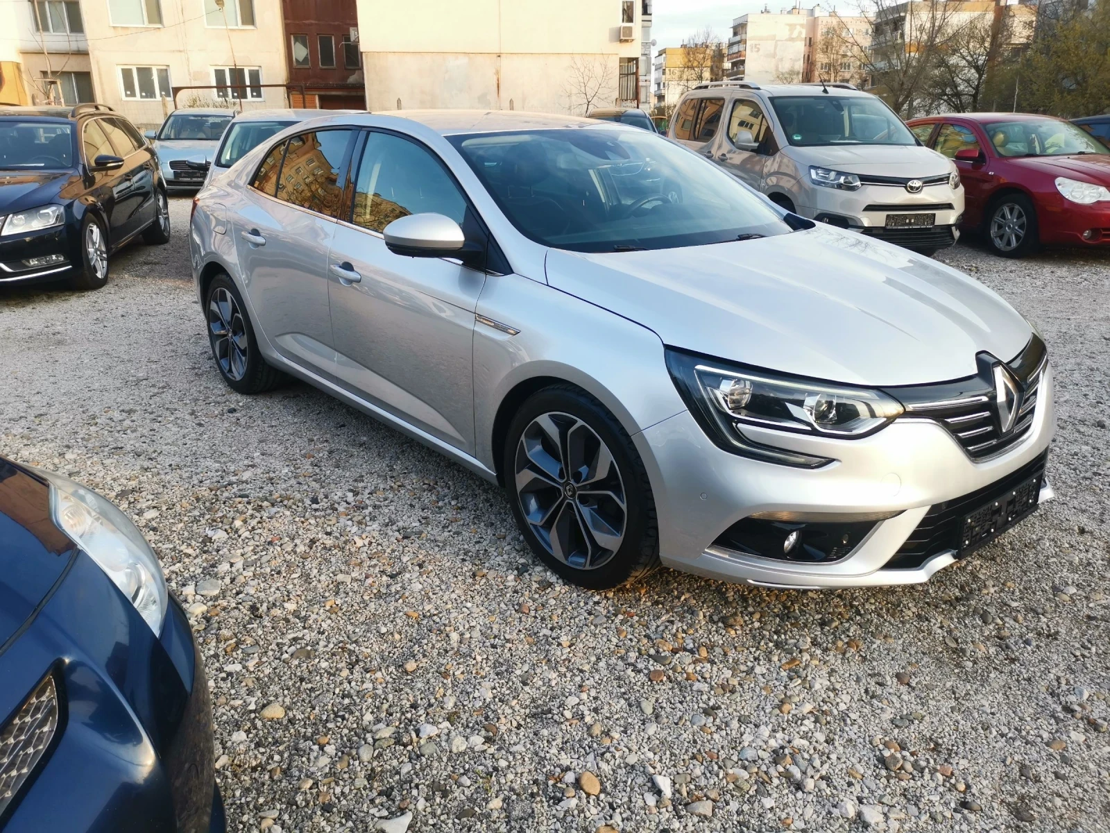Renault Megane, снимка 2 - Автомобили и джипове - 54706504