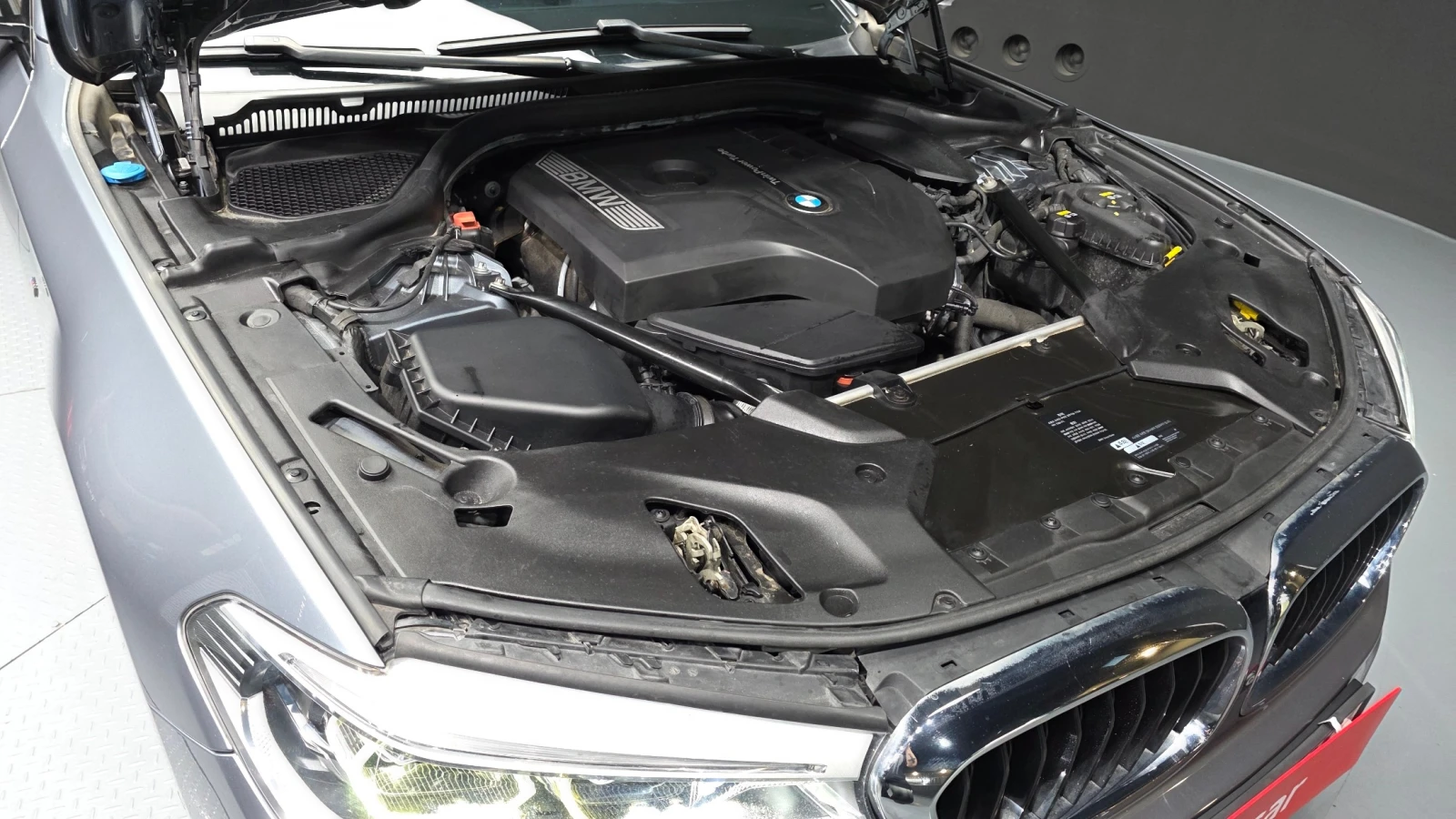 BMW 530 530i xDrive M Sport Plus | HUD | 360  Камера | , снимка 14 - Автомобили и джипове - 54919183