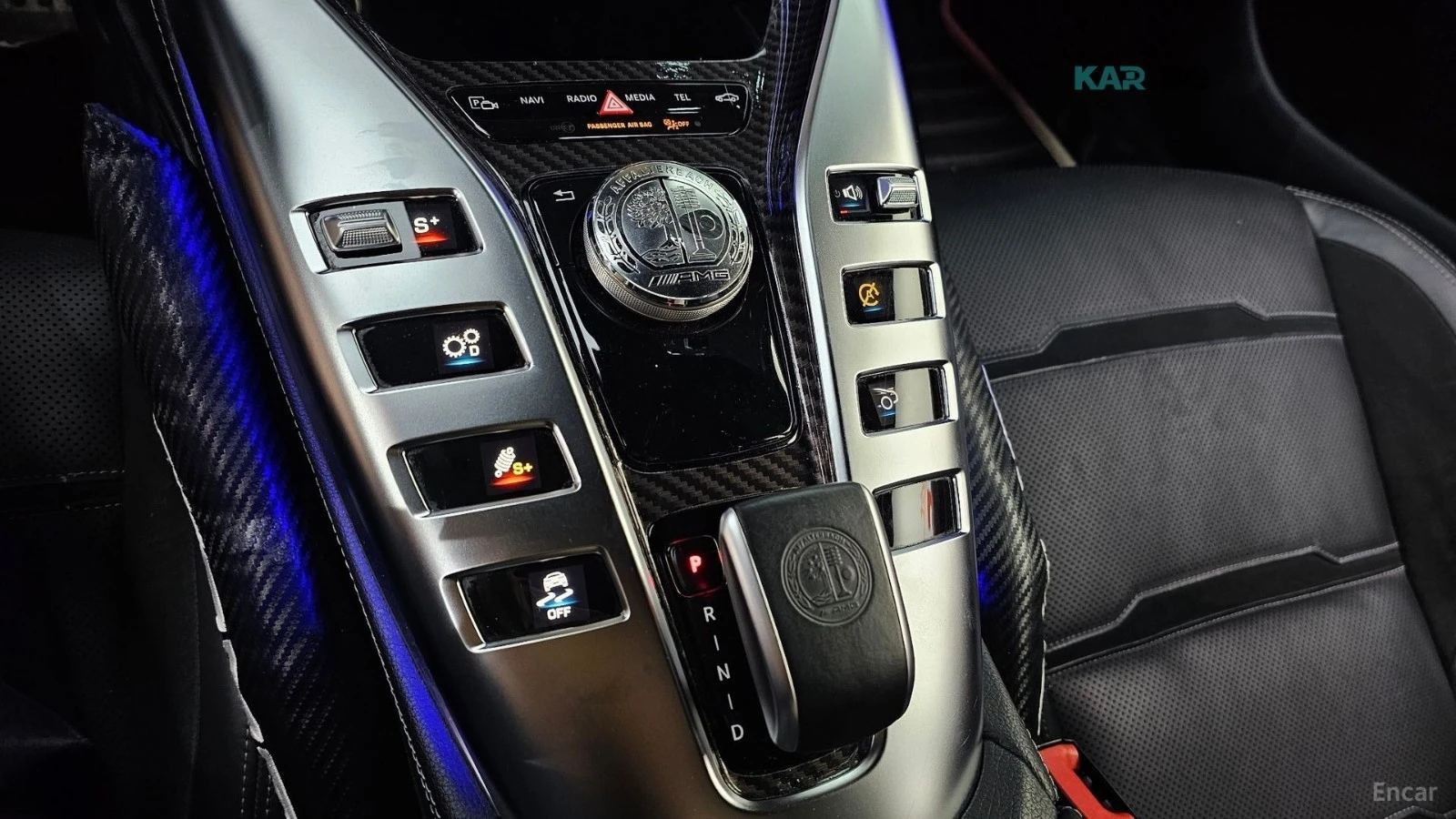 Mercedes-Benz AMG GT 43* 4MATIC+ * ПОДГРЕВ* ОБДУХВАНЕ* CAMERA* BURMES, снимка 9 - Автомобили и джипове - 55028043
