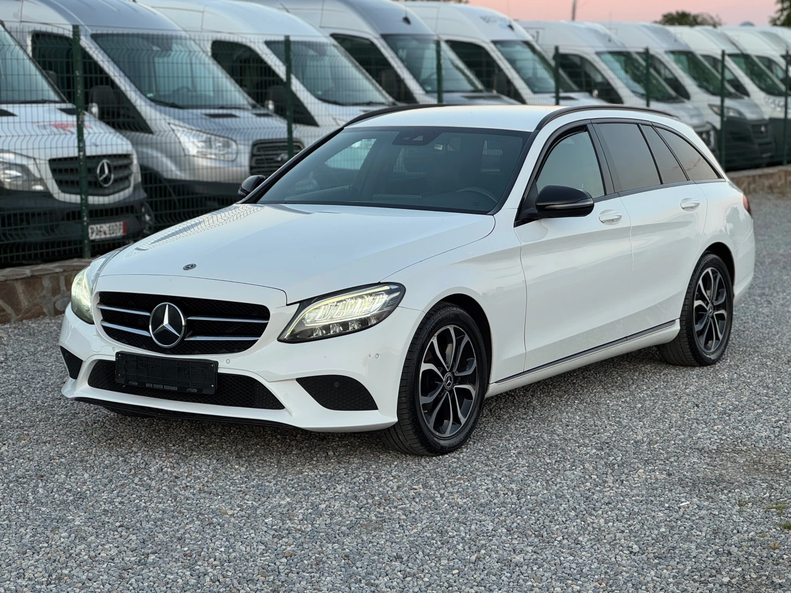 Mercedes-Benz C 220 CDI* ABIENT* LED* FACE* 2021г* Германия* Топ* , снимка 2 - Автомобили и джипове - 55198840