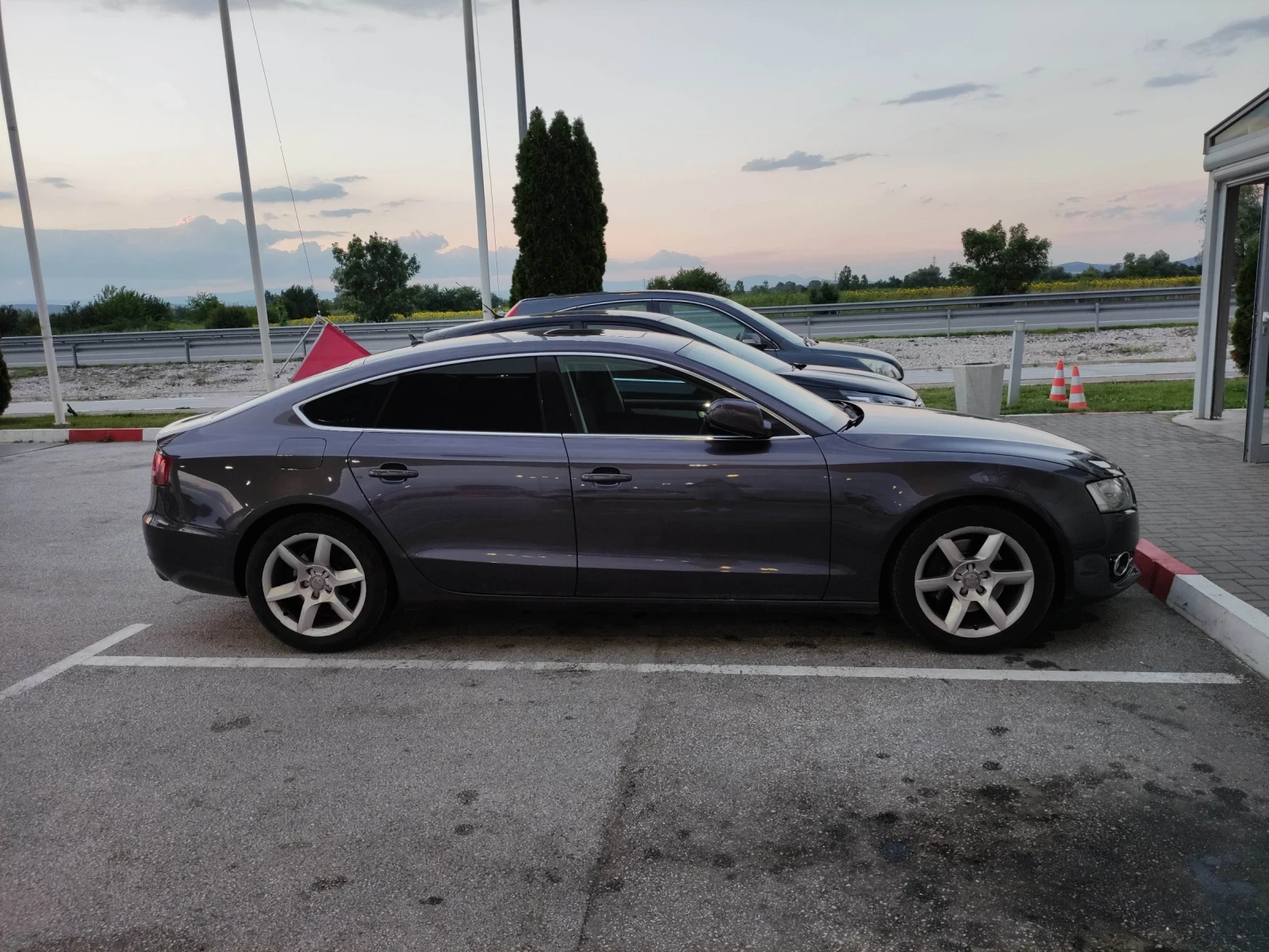 Audi A5 3.0 TDI Quattro Sportback, снимка 2 - Автомобили и джипове - 55563993