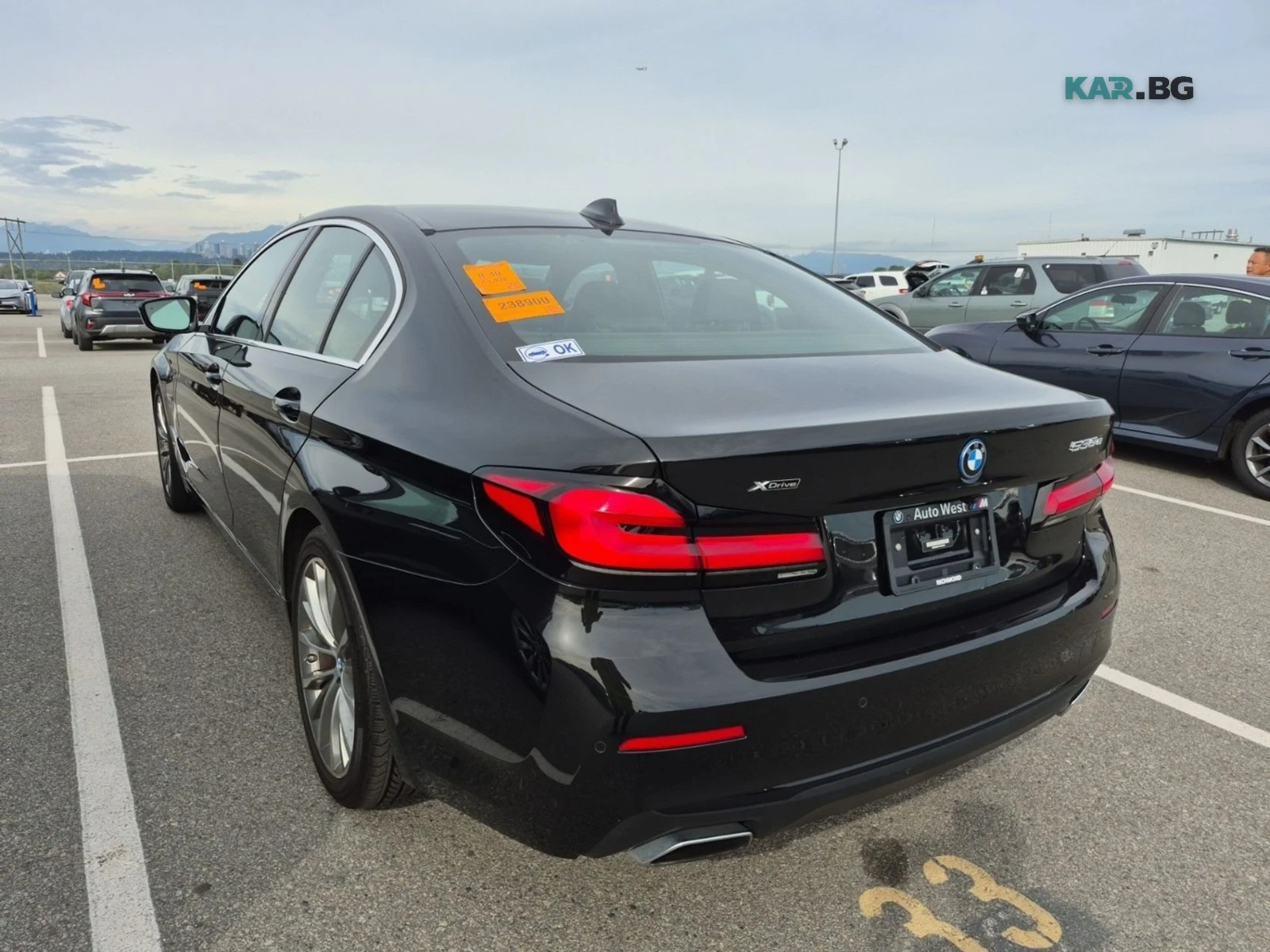 BMW 530E ADAPTIVE LED* ПАМЕТ* ПОДГРЕВ* ПАНО* КАМЕРА, снимка 4 - Автомобили и джипове - 56295370