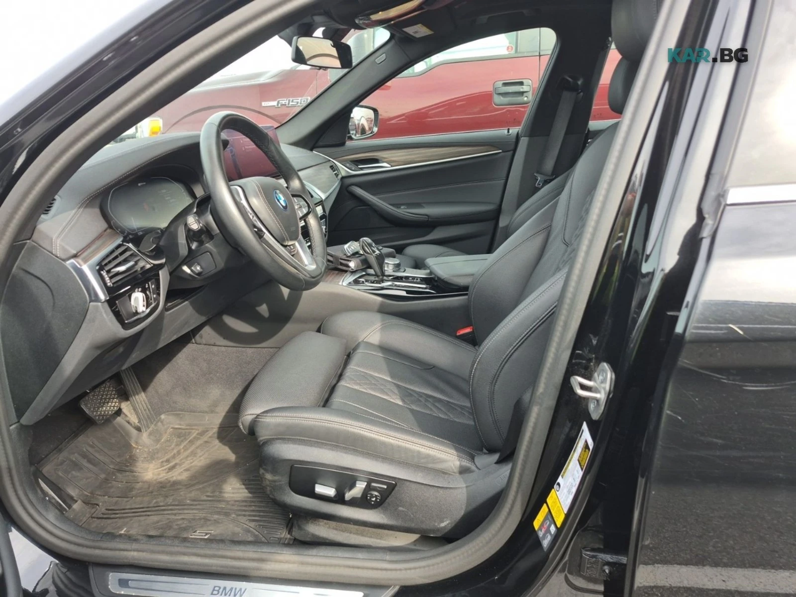 BMW 530E ADAPTIVE LED* ПАМЕТ* ПОДГРЕВ* ПАНО* КАМЕРА, снимка 5 - Автомобили и джипове - 56295370