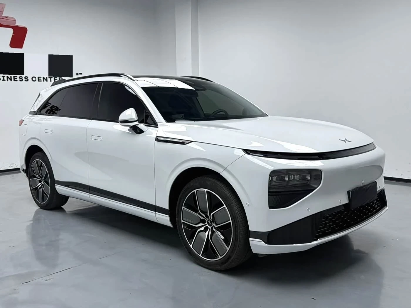 Xpeng G9 Performance Pro 650 autogeorge.com | Mobile.bg � ����������� 3