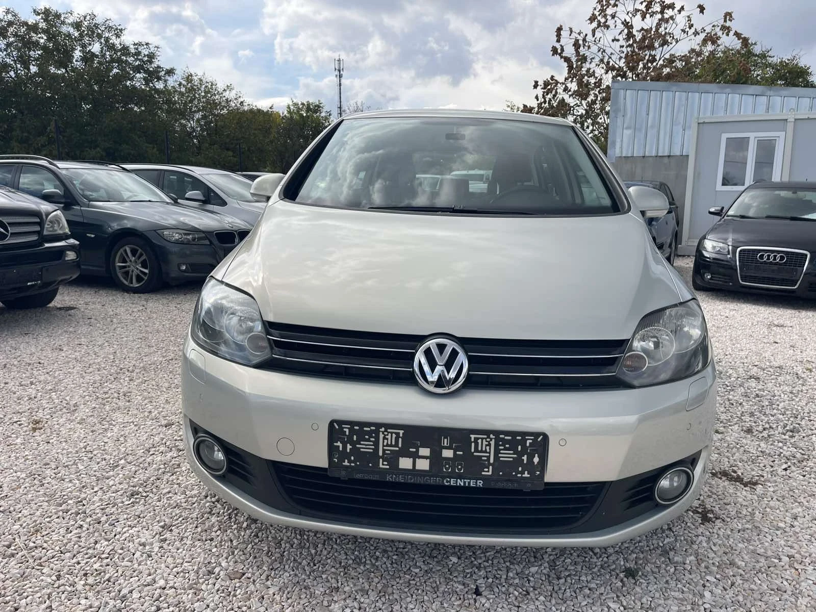 VW Golf Plus 1.6tdi, снимка 5 - Автомобили и джипове - 56535891