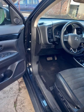 Обява за продажба на Mitsubishi Outlander 2.4SPECIAL EDITION 4X4 КОЖА С АЛКАНТАРА 7МЕСТА  ~22 000 EUR - изображение 9