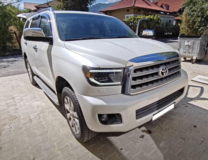 Toyota Sequoia Platinum FlexFuel, снимка 1 - Автомобили и джипове - 48436452