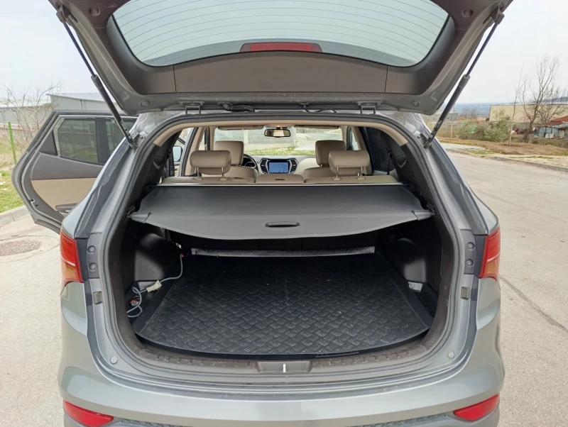 Hyundai Santa fe 2.2 CRDI, снимка 12 - Автомобили и джипове - 52078937