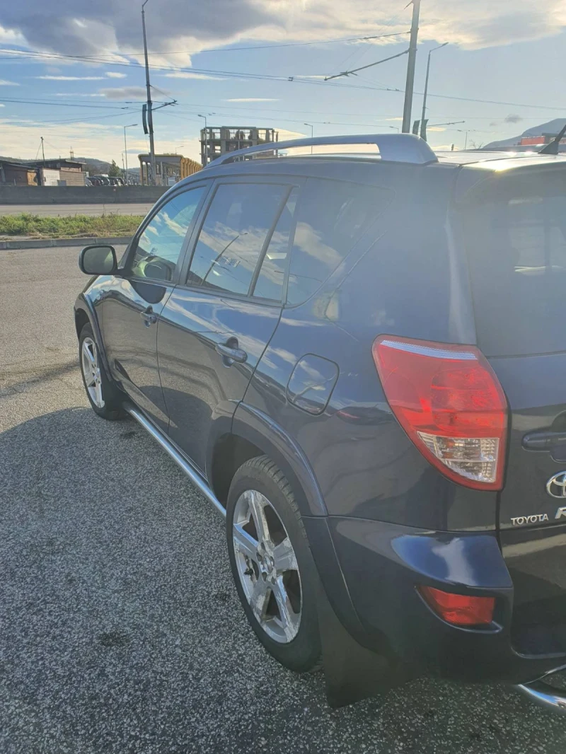 Toyota Rav4, снимка 9 - Автомобили и джипове - 53021111