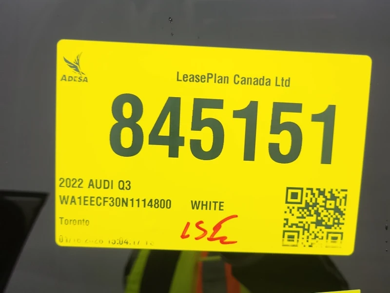 Audi Q3 2L 4cyl AWD, снимка 6 - Автомобили и джипове - 53216594