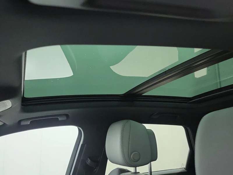 Audi Q3 2L 4cyl AWD, снимка 5 - Автомобили и джипове - 53216594