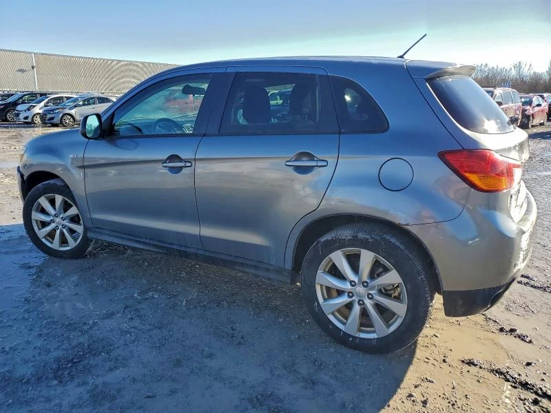 Mitsubishi Outlander 2.0L 4 Front-wheel Drive, снимка 2 - Автомобили и джипове - 52906384