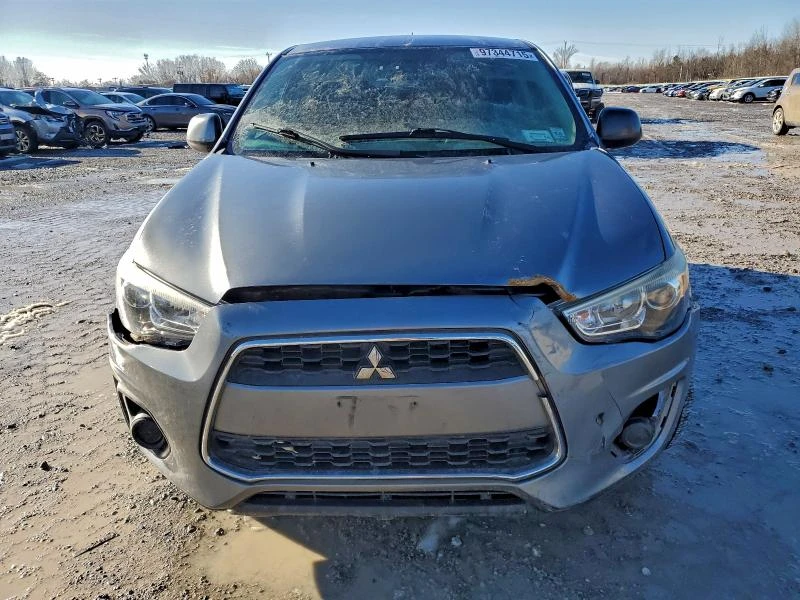 Mitsubishi Outlander 2.0L 4 Front-wheel Drive, снимка 8 - Автомобили и джипове - 52906384