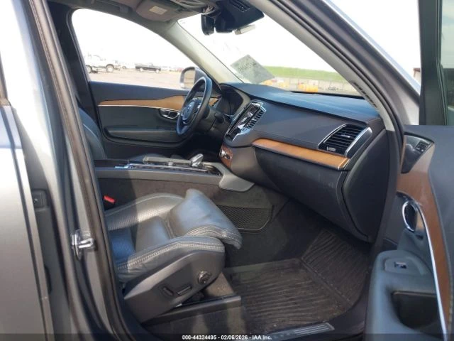 Volvo Xc90 T8 HYBRID INSCRIPTION 7 PASSENGER, снимка 10 - Автомобили и джипове - 53660312