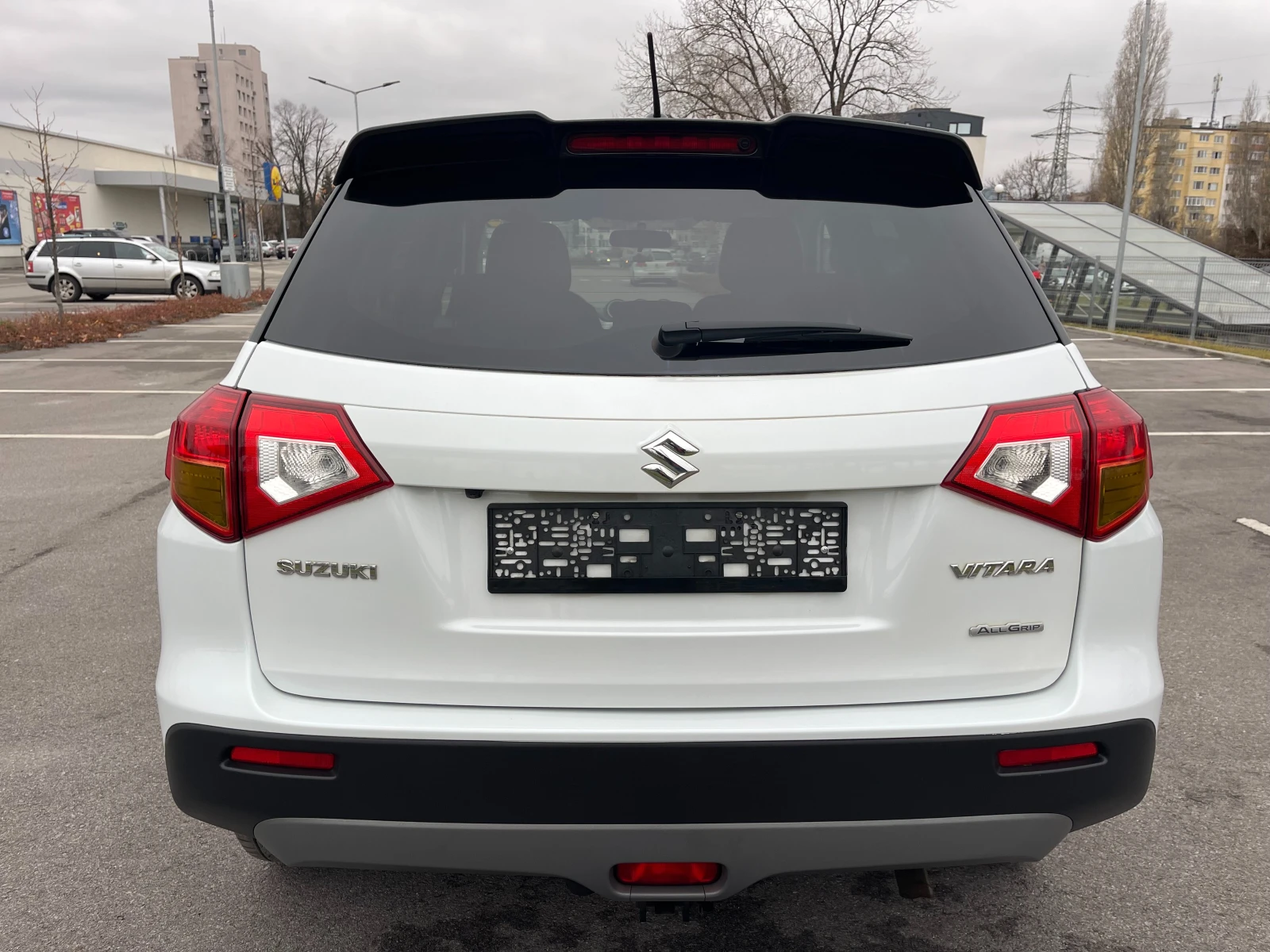 Suzuki Vitara 1.6DDIS 4x4* ALLGRIP*  - изображение 5