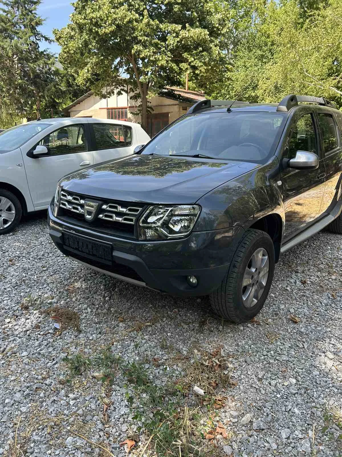 Dacia Duster 1.6I 4x4 - изображение 6