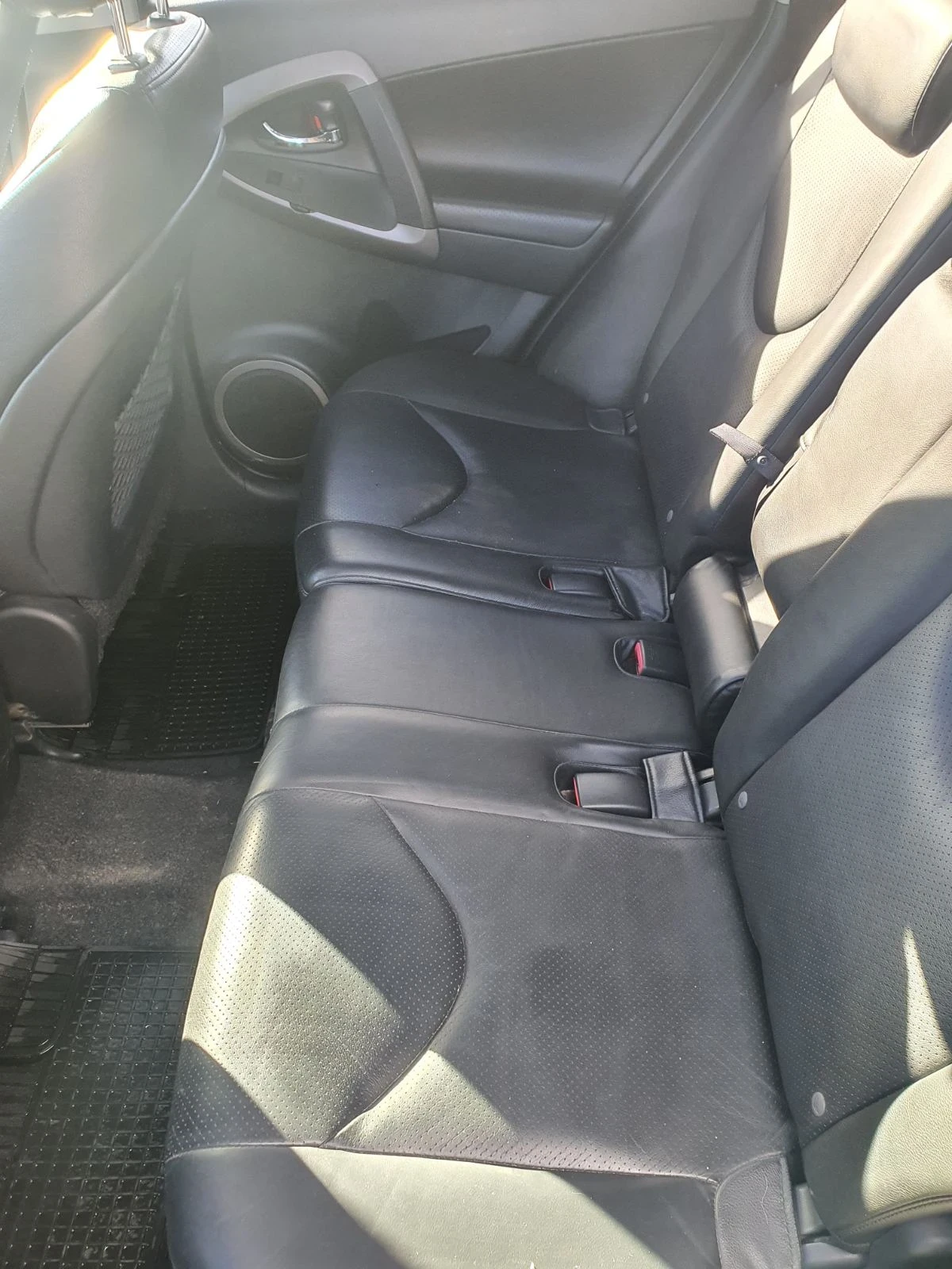 Toyota Rav4  - изображение 4