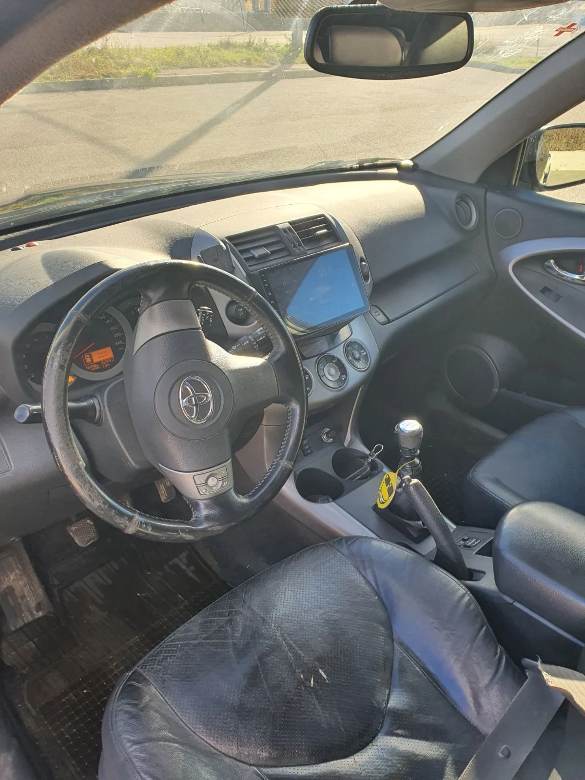 Toyota Rav4  - изображение 10