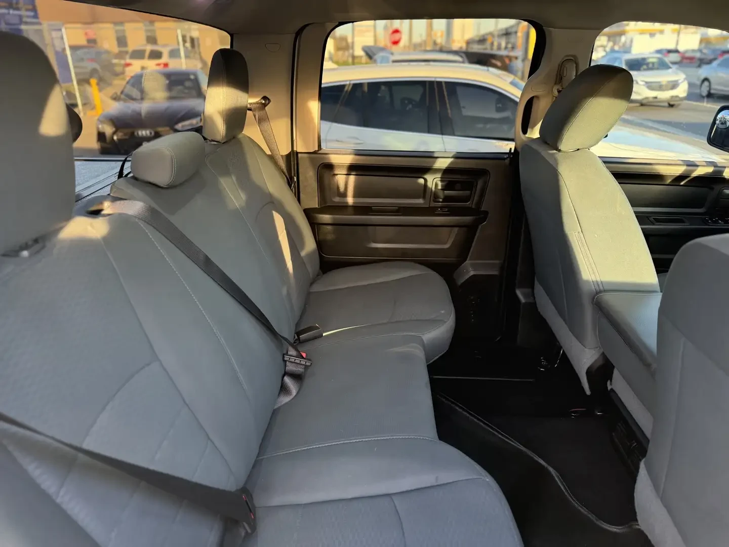 Dodge RAM 1500 Classic* Tradesman* Back up camera* CARFAX | Mobile.bg   6