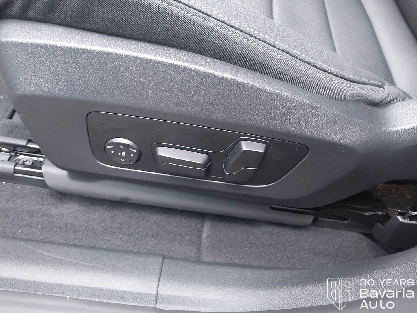 BMW iX1 30 xDrive M Sport  Paket | Mobile.bg   12