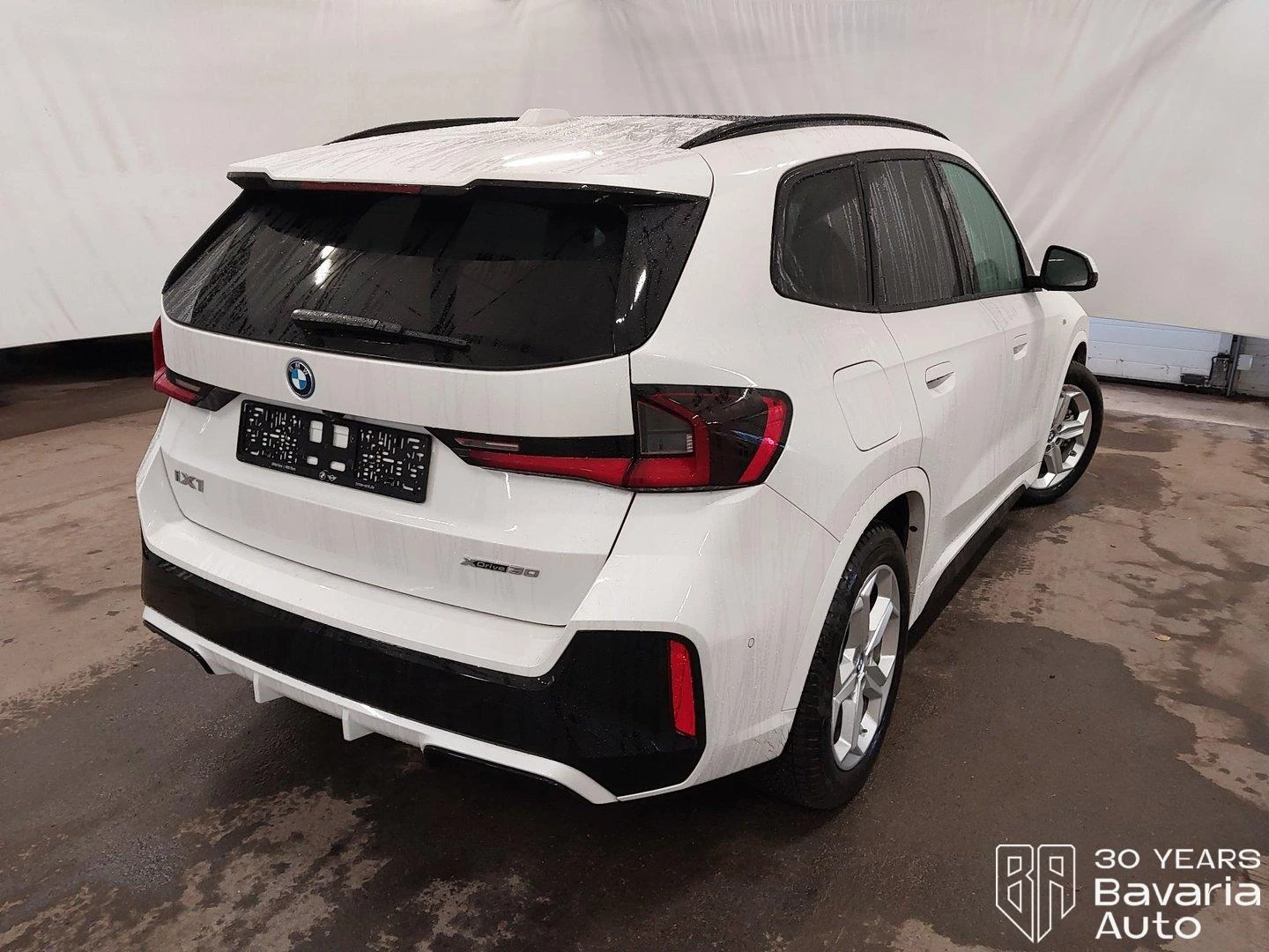 BMW iX1 30 xDrive M Sport  Paket | Mobile.bg   3