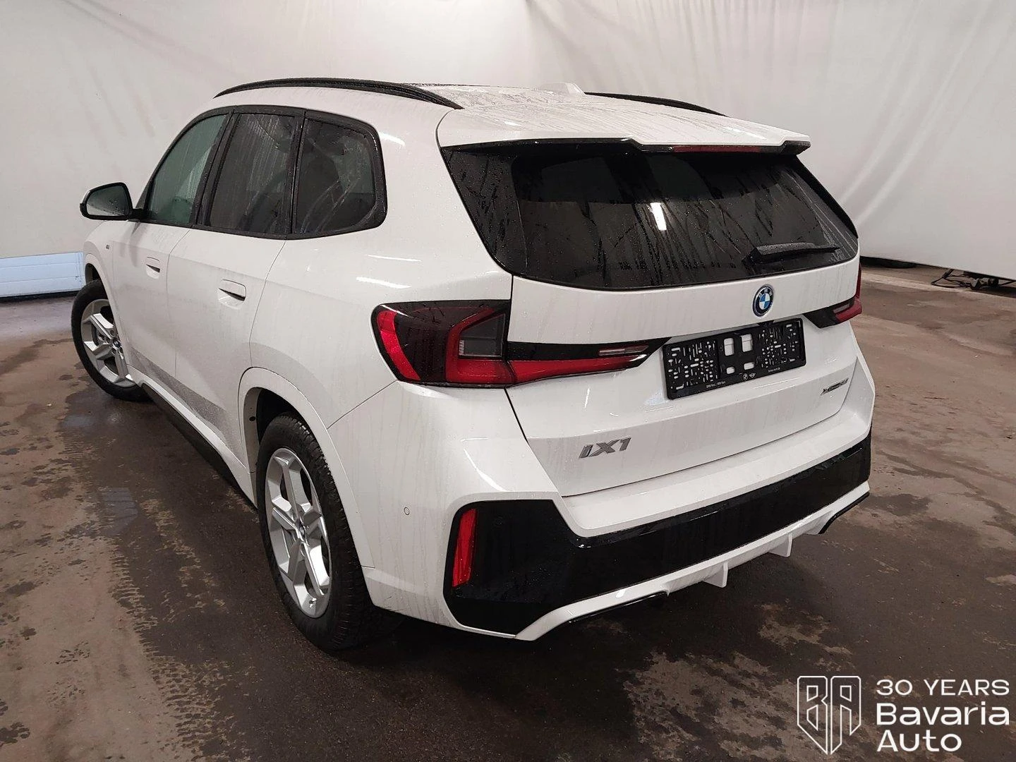 BMW iX1 30 xDrive M Sport  Paket | Mobile.bg   2