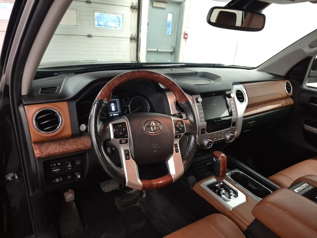 Toyota Tundra * PLATINUM CREW CAB SHORT BED * CARFAX *  - изображение 10