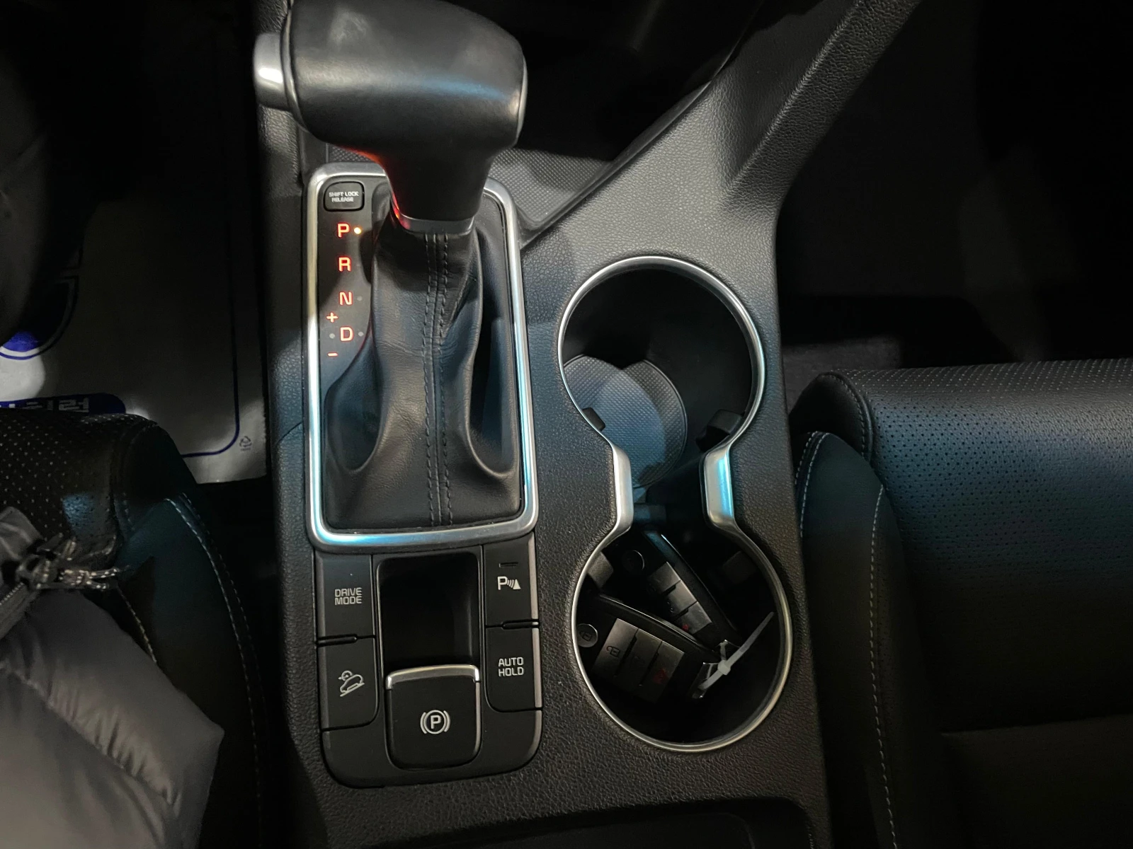 Kia Sportage 2.0D ! 2WD ! Intelligent !, снимка 17 - Автомобили и джипове - 54138873