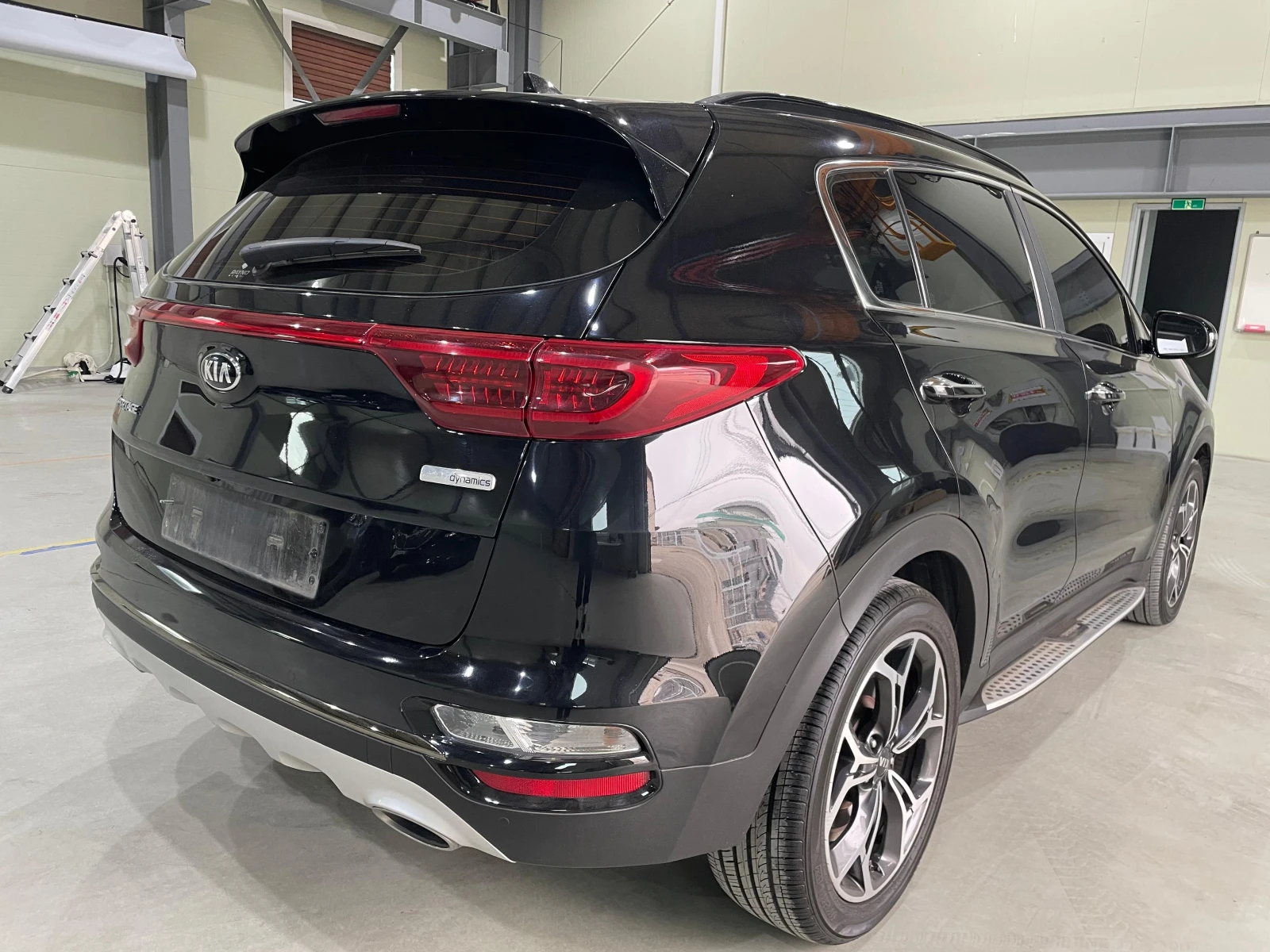 Kia Sportage 2.0D ! 2WD ! Intelligent !, снимка 8 - Автомобили и джипове - 54138873