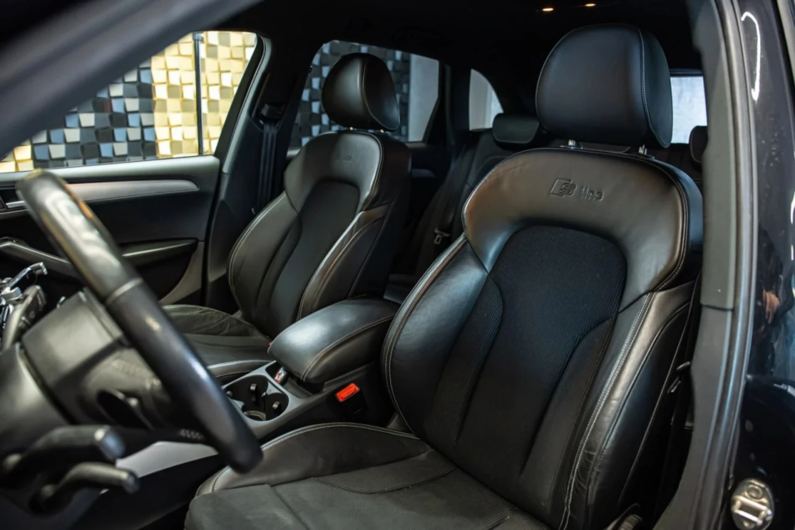 Audi Q5 TFSI S-Line, снимка 7 - Автомобили и джипове - 54195469