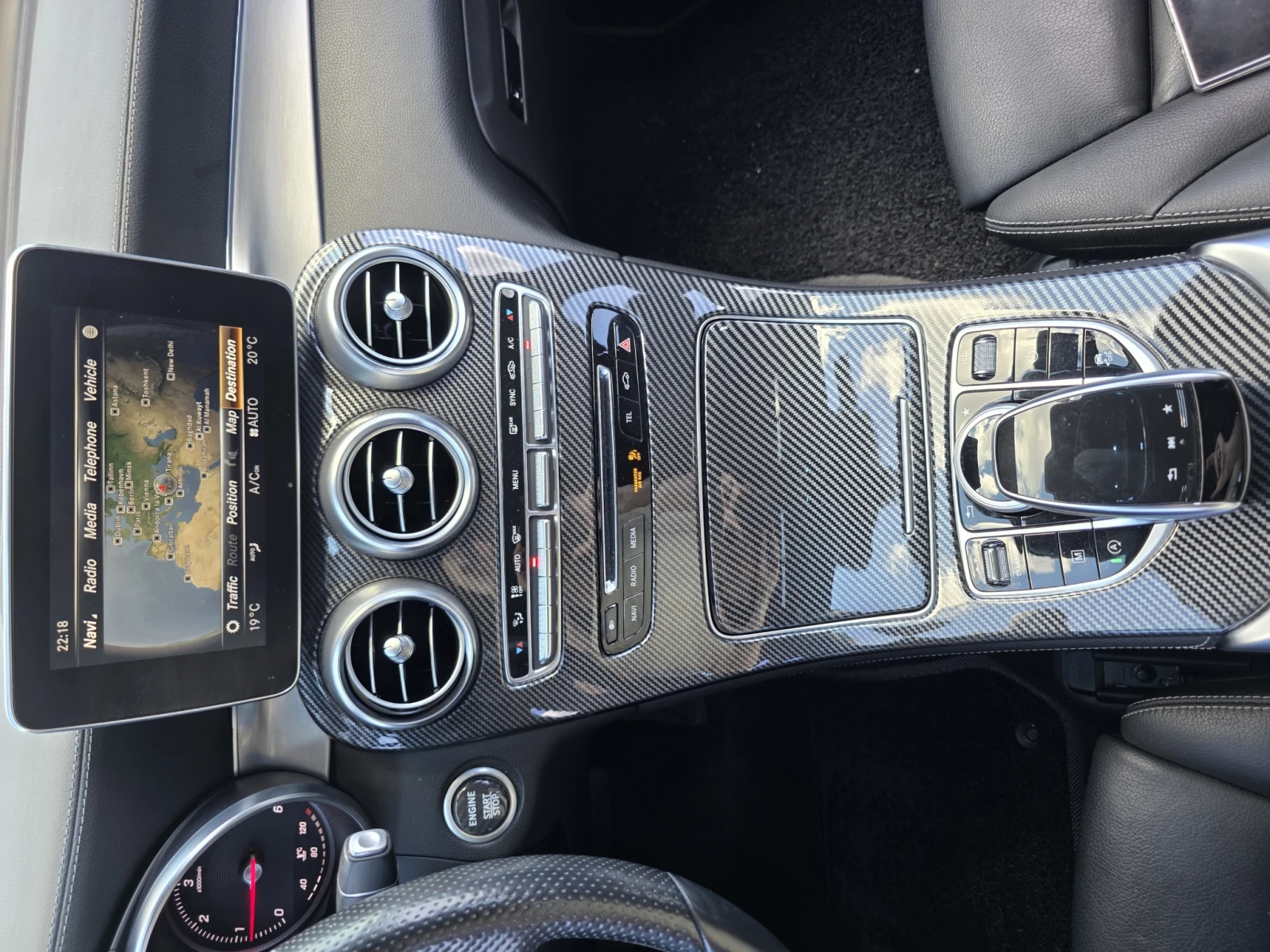 Mercedes-Benz GLC 220 9G TRONIC-4MATIC, снимка 12 - Автомобили и джипове - 54720159