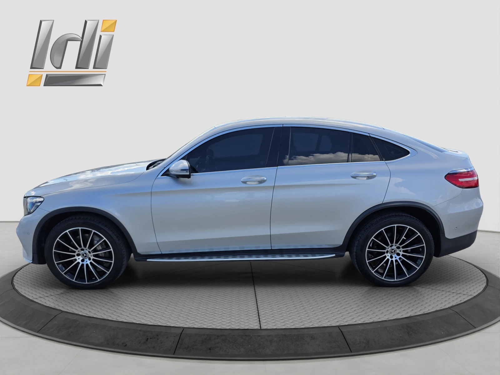 Mercedes-Benz GLC 220 9G TRONIC-4MATIC, снимка 3 - Автомобили и джипове - 54720159