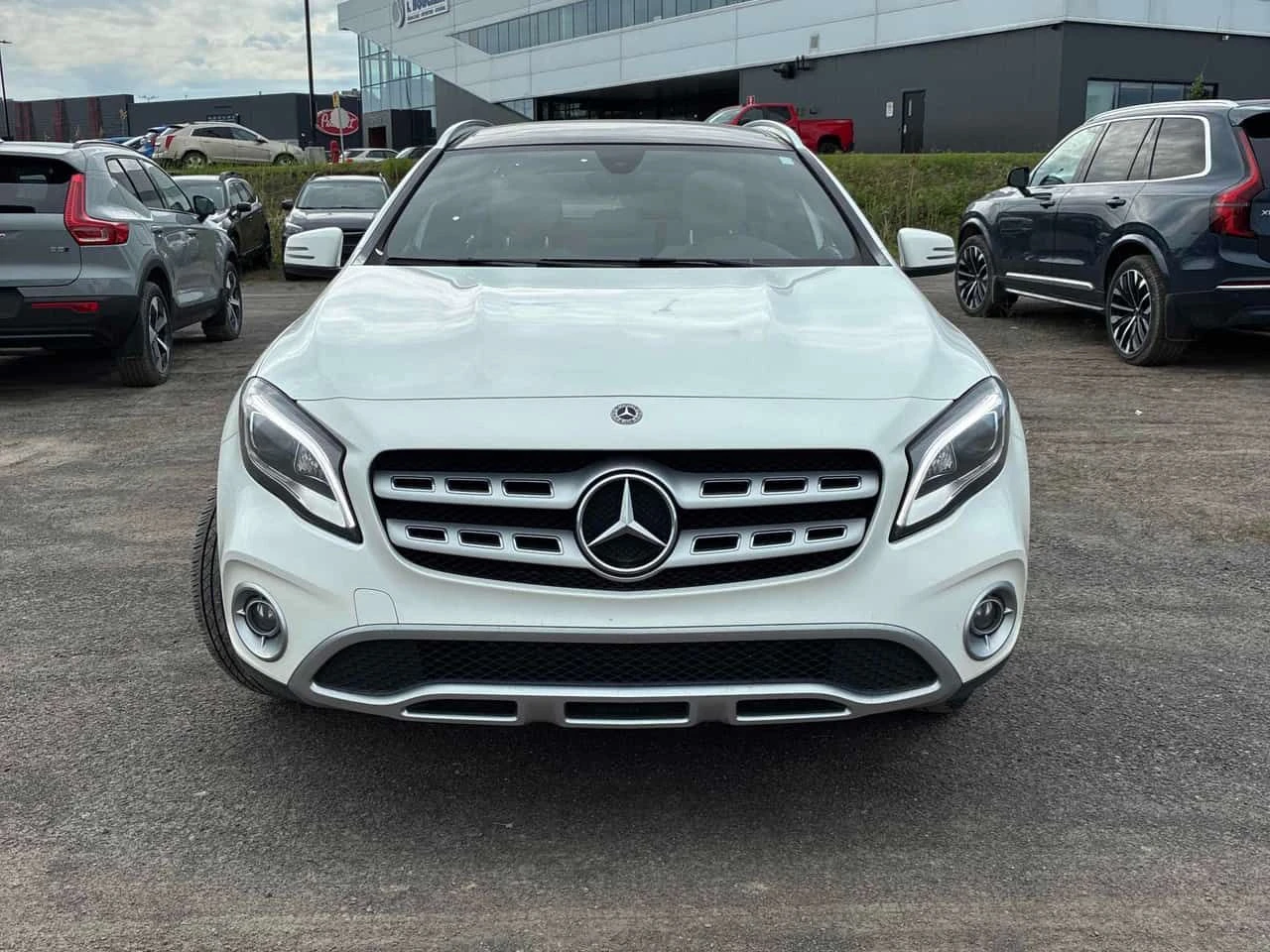 Mercedes-Benz GLA * 250 * АВТОКРЕДИТ БЕЗ ПЪРВОНАЧАЛНА ВНОСКА* , снимка 6 - Автомобили и джипове - 54908908