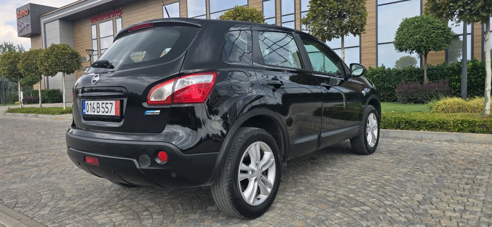 Nissan Qashqai 1.5DCI* 110к.с.* * NAVI* ЛИЗИНГ* FACELIFT* , снимка 6 - Автомобили и джипове - 55596441