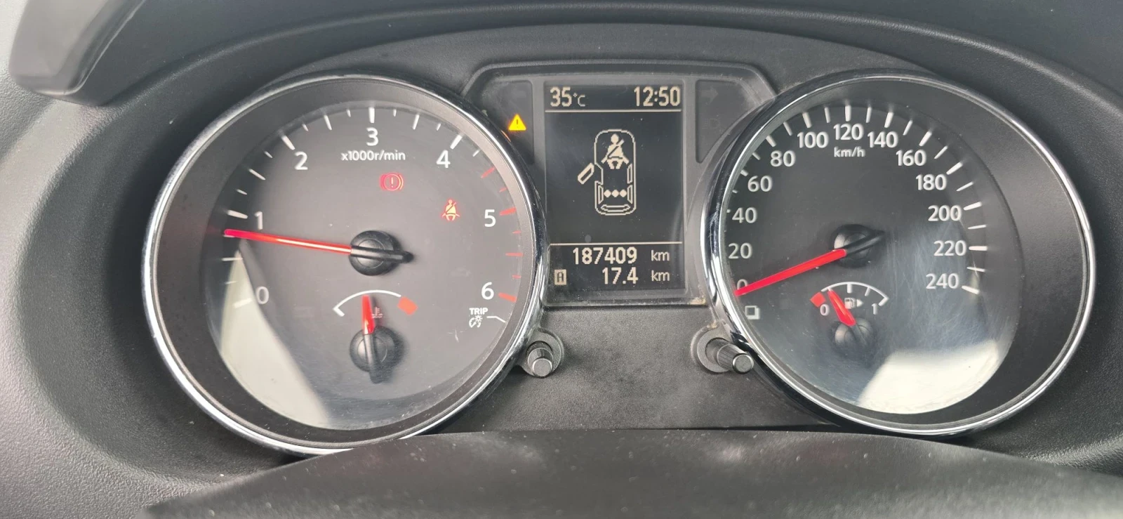 Nissan Qashqai 1.5DCI* 110к.с.* * NAVI* ЛИЗИНГ* FACELIFT* , снимка 15 - Автомобили и джипове - 55596441