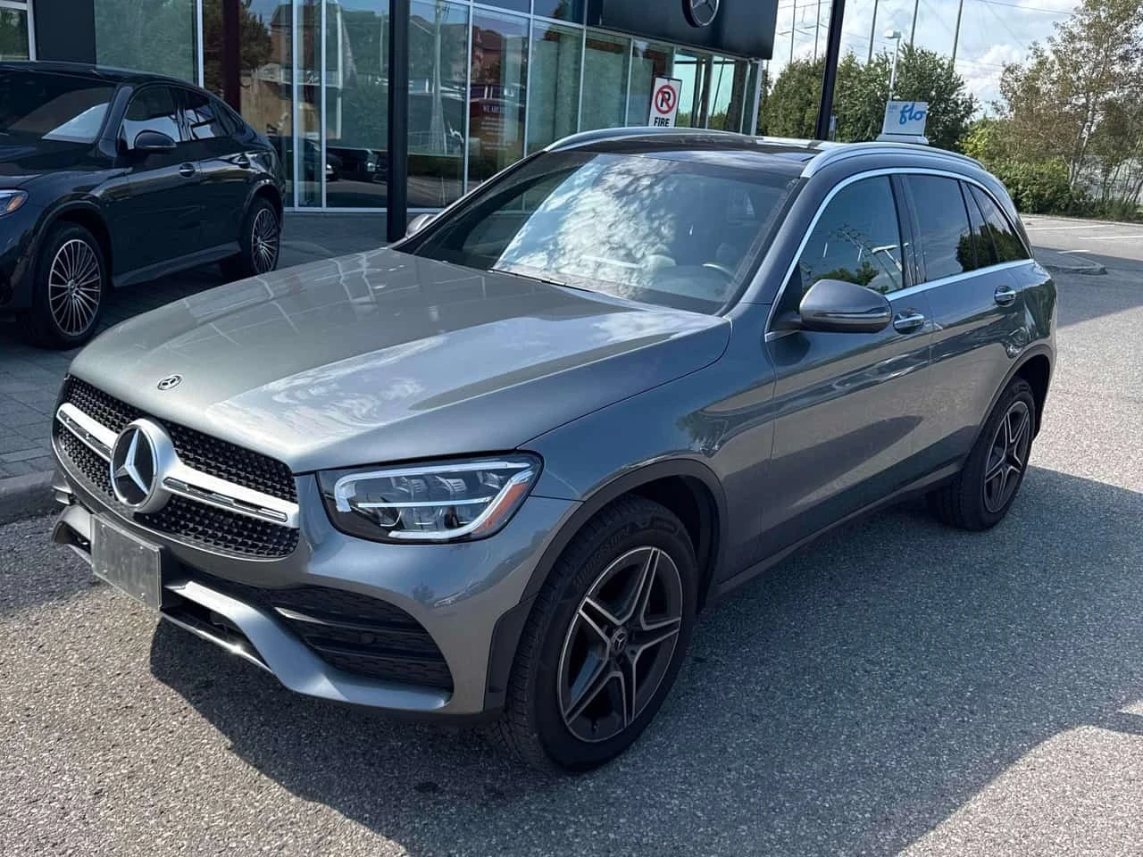 Mercedes-Benz GLC 300 * CARFAX * ОПЦИЯ ЗА ФИНАНСИРАНЕ