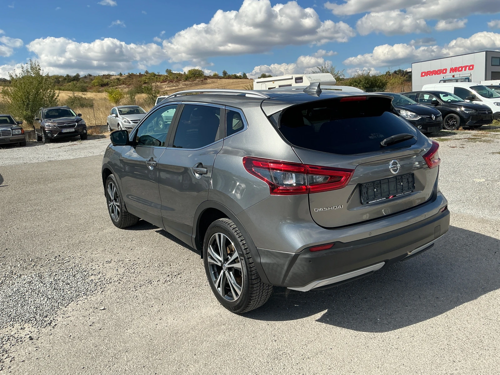 Nissan Qashqai 1.6 DCI, снимка 6 - Автомобили и джипове - 56261321