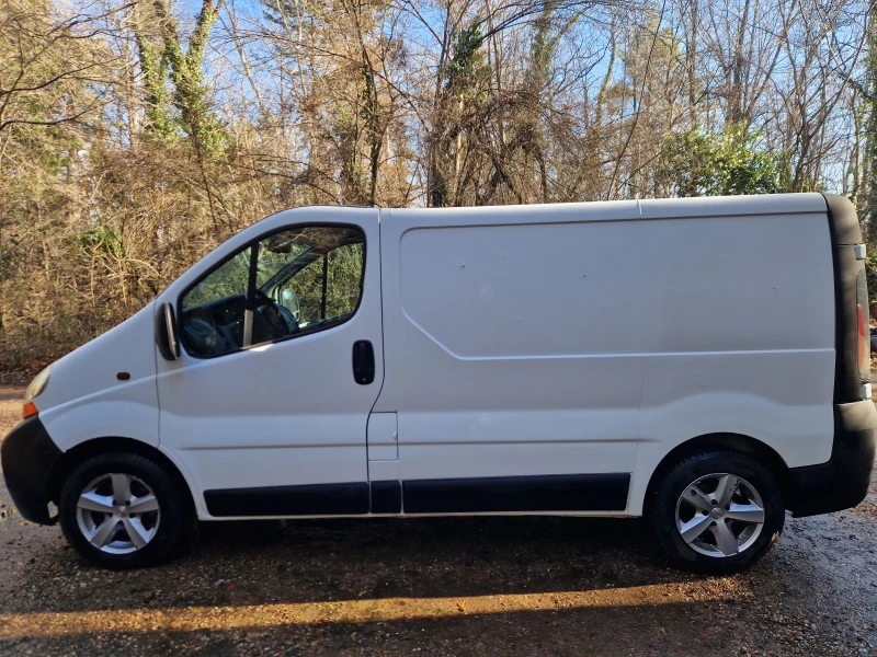 Renault Trafic 1.9 DCI, снимка 4 - Бусове и автобуси - 48586413